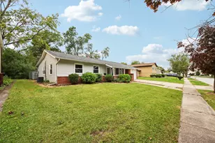 2625 Turtle Creek Dr, Hazel Crest, IL 60429 - Photo 3