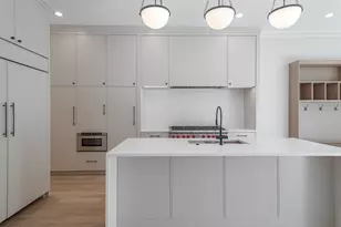 1625 W Julian St, Chicago, IL 60622 - Photo 3