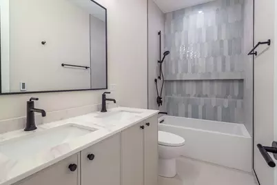 1625 W Julian Street, Chicago, IL 60622 - Photo 25