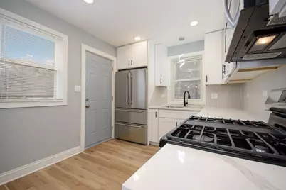9605 S Greenwood Avenue, Chicago, IL 60628 - Photo 11