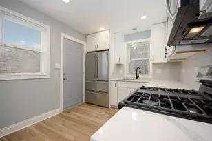 9605 S Greenwood Ave, Chicago, IL 60628 - Photo 11