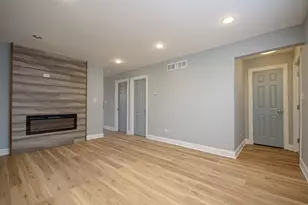 9605 S Greenwood Ave, Chicago, IL 60628 - Photo 5