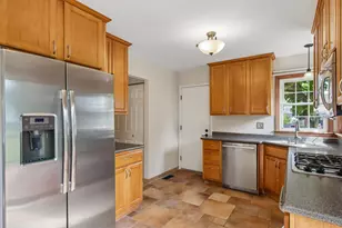 1S731 Sheffield Ln, Warrenville, IL 60555 - Photo 13