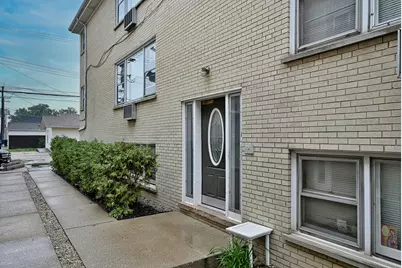 7610 W Belmont Avenue #2N, Chicago, IL 60634 - Photo 3