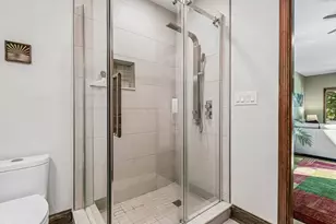 4731 N Kilbourn Ave, Chicago, IL 60630 - Photo 9