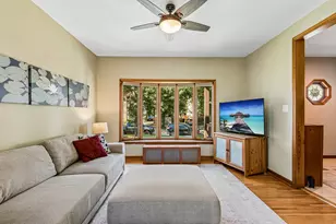 4731 N Kilbourn Ave, Chicago, IL 60630 - Photo 5