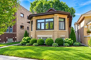 2619 W Farwell Ave, Chicago, IL 60645 - Photo 1
