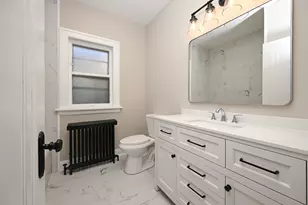 2619 W Farwell Ave, Chicago, IL 60645 - Photo 13