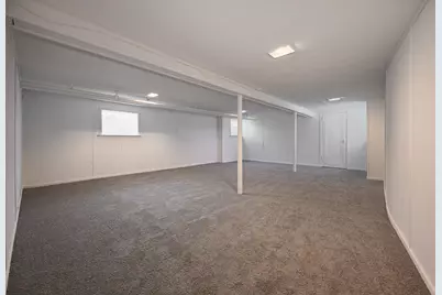2619 W Farwell Avenue, Chicago, IL 60645 - Photo 23