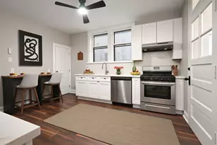 2619 W Farwell Ave, Chicago, IL 60645 - Photo 5