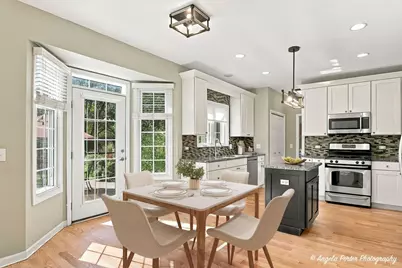 813 Walton Lane, Grayslake, IL 60030 - Photo 11