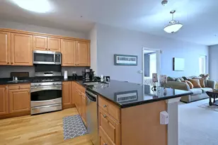 850 Village Center Dr, Burr Ridge, IL 60527 - Photo 17