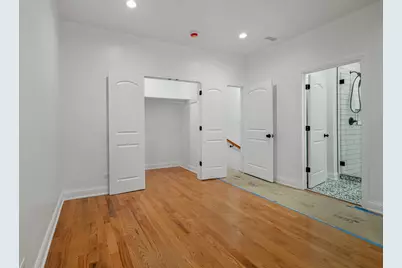 6845 S Saint Lawrence Avenue, Chicago, IL 60637 - Photo 9