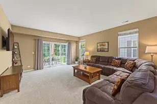 2410 Georgetown Cir, Aurora, IL 60503 - Photo 21