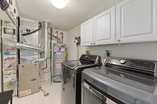 2410 Georgetown Cir, Aurora, IL 60503 - Photo 25
