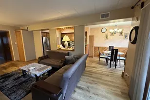 9211 S Roberts Rd, Hickory Hills, IL 60457 - Photo 3