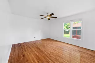1153 Dovercliff Way, Crystal Lake, IL 60014 - Photo 11
