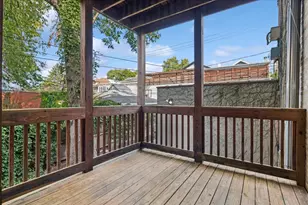 2314 W Byron St, Chicago, IL 60618 - Photo 11