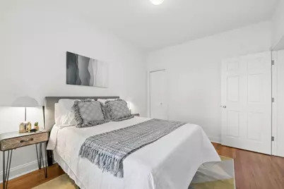 2314 W Byron Street #1, Chicago, IL 60618 - Photo 9