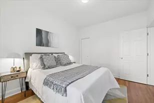 2314 W Byron St, Chicago, IL 60618 - Photo 9