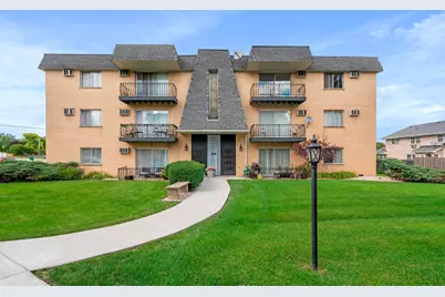909 Plainfield Road #10, Darien, IL 60561 - Photo 1