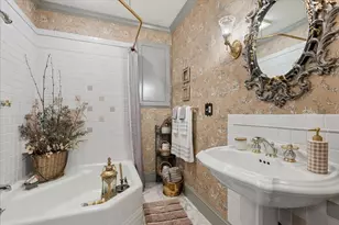 735 Hawthorne Ln, Geneva, IL 60134 - Photo 13