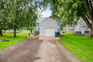214 N Jackson Ave, Polo, IL 61064 - Photo 25