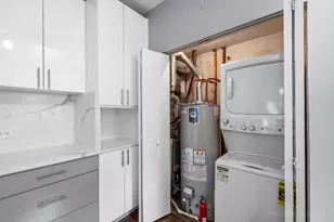 1801 W Diversey Pkwy, Chicago, IL 60614 - Photo 13