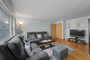 6043 N Northwest Hwy, Chicago, IL 60631 - Photo 5