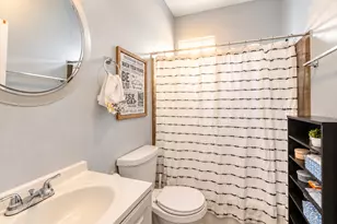 7844 S Greenwood Ave, Chicago, IL 60619 - Photo 17