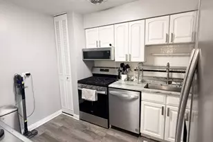 5506 Lincoln Ave, Morton Grove, IL 60053 - Photo 11