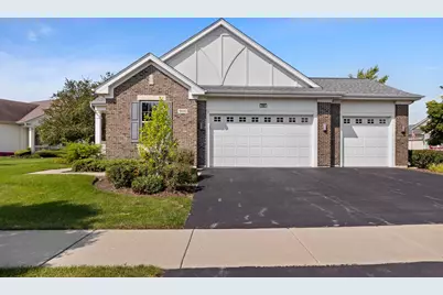 900 Scottsdale Drive, Hampshire, IL 60140 - Photo 1