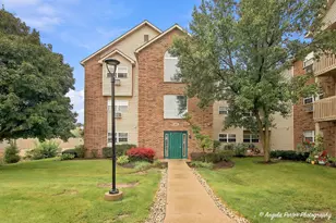 510 Cunat Blvd, Richmond, IL 60071 - Photo 1