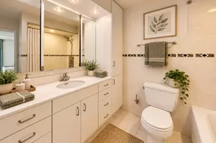 4170 N Marine Dr, Chicago, IL 60613 - Photo 39