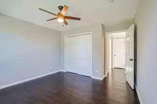 7 Tournament Dr S, Hawthorn Woods, IL 60047 - Photo 23