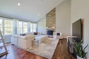 7 Tournament Dr S, Hawthorn Woods, IL 60047 - Photo 11