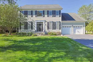 7 Tournament Dr S, Hawthorn Woods, IL 60047 - Photo 1