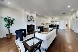 3056 N Clybourn Ave, Chicago, IL 60618 - Photo 3
