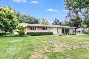 642 Country Ln, Beecher, IL 60401 - Photo 1