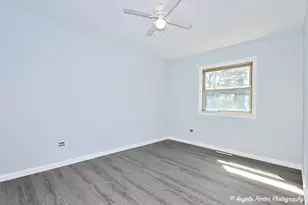 1811 Hazelwood Dr, Lindenhurst, IL 60046 - Photo 13