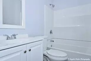 1811 Hazelwood Dr, Lindenhurst, IL 60046 - Photo 17