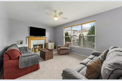 253 Carlton Mews Court, Sugar Grove, IL 60554 - Photo 7