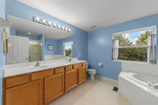 253 Carlton Mews Ct, Sugar Grove, IL 60554 - Photo 21