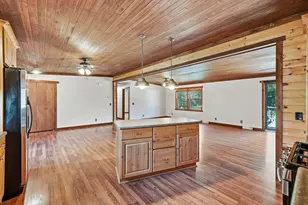 35630 Linden Ln, Custer Park, IL 60481 - Photo 7