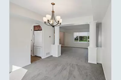 290 Rock Hall Court, Grayslake, IL 60030 - Photo 7