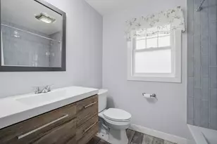 548 W St Charles Rd, Lombard, IL 60148 - Photo 13