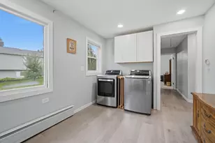 548 W St Charles Rd, Lombard, IL 60148 - Photo 15