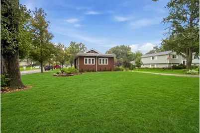 548 W Saint Charles Road, Lombard, IL 60148 - Photo 3