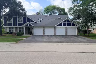 1312 Coventry Cir, Vernon Hills, IL 60061 - Photo 1