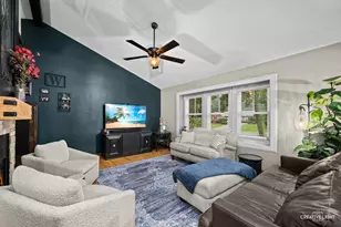 1879 Fays Ln, Sugar Grove, IL 60554 - Photo 3